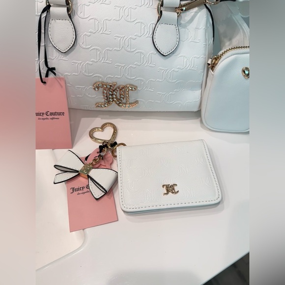 JUICY COUTURE WHITE MATCHING 3 PIECE SET🎀 - Picture 2 of 3